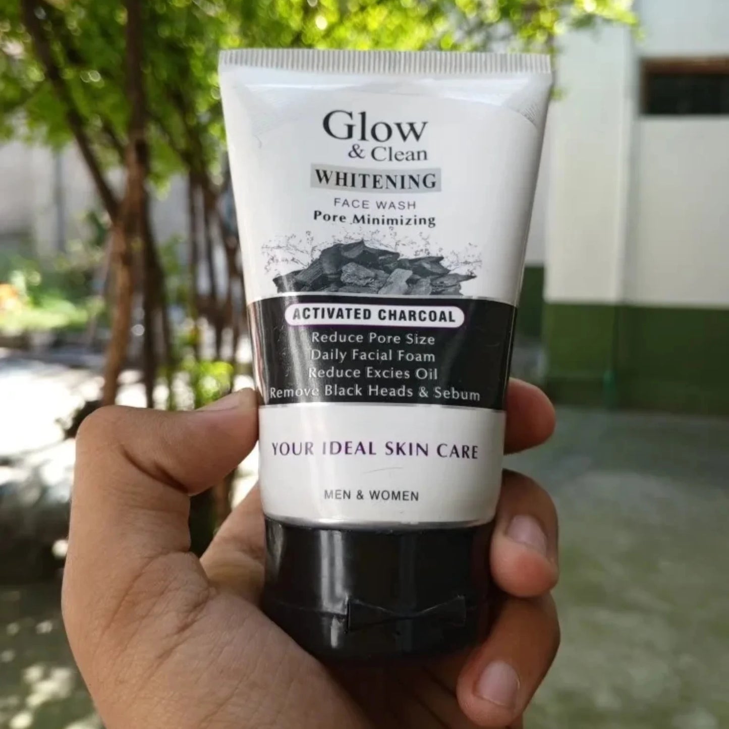 Glow & Clean Charcoal Face Wash